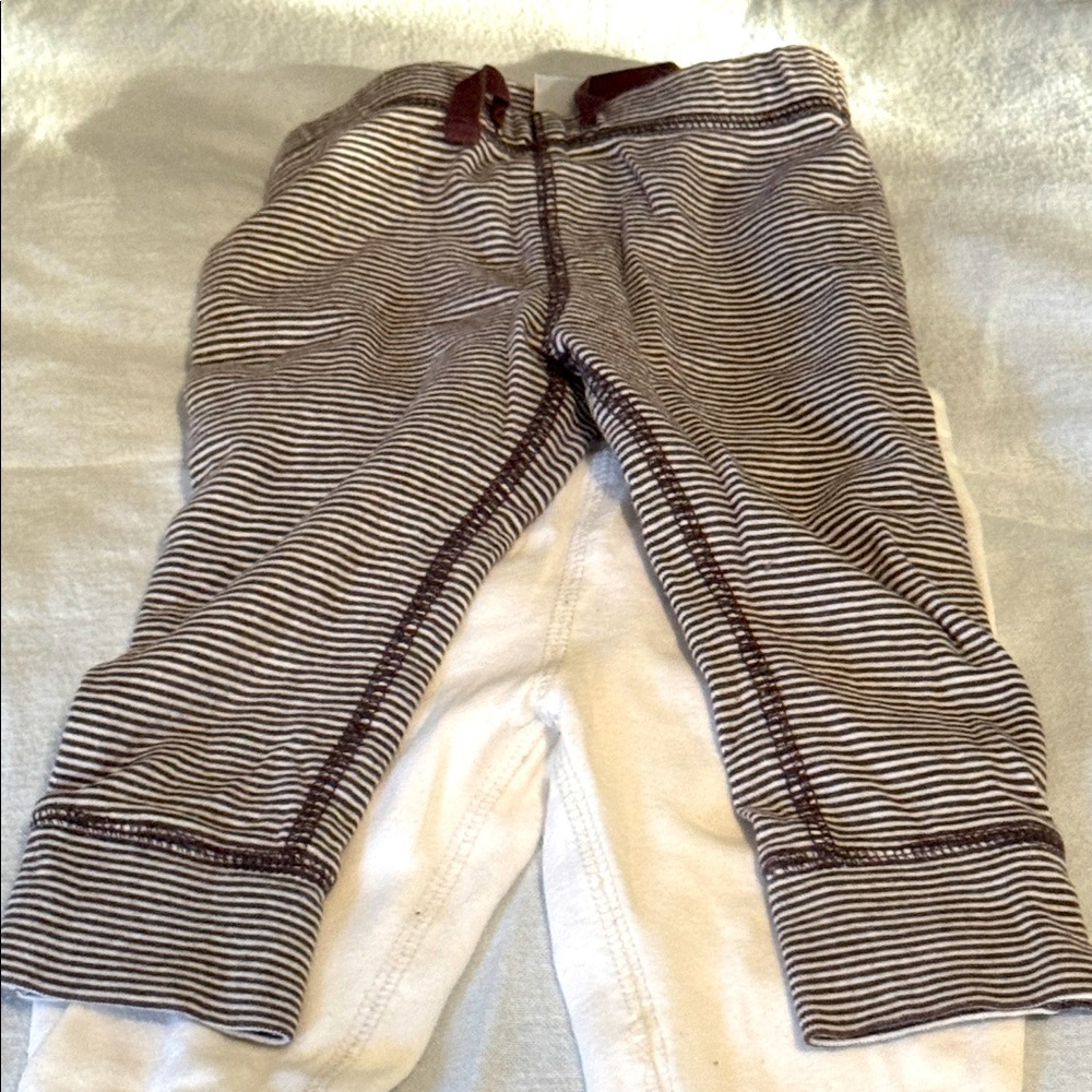2 Pants 12 Months